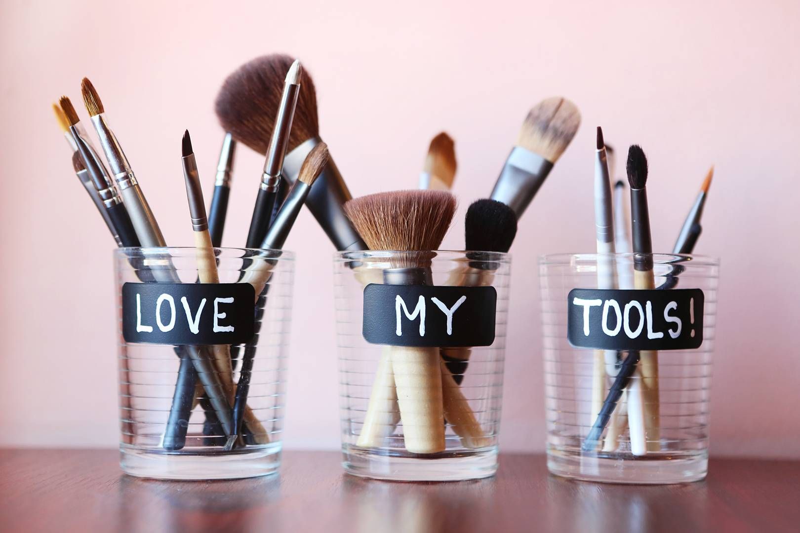 Easy Ways To Clean Your Makeup Accessories